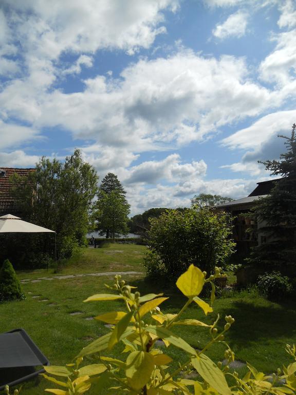 Haus Am See In Kleinzerlang Ruang foto